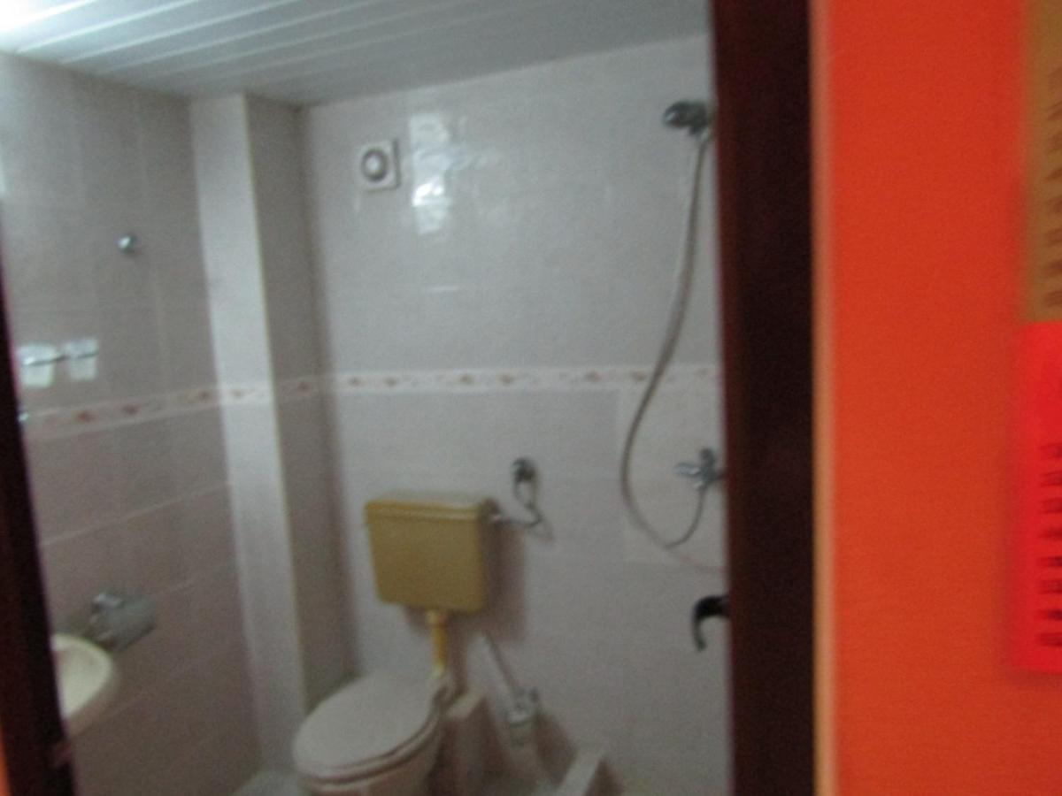 Hostel Papagal Varna Exteriör bild